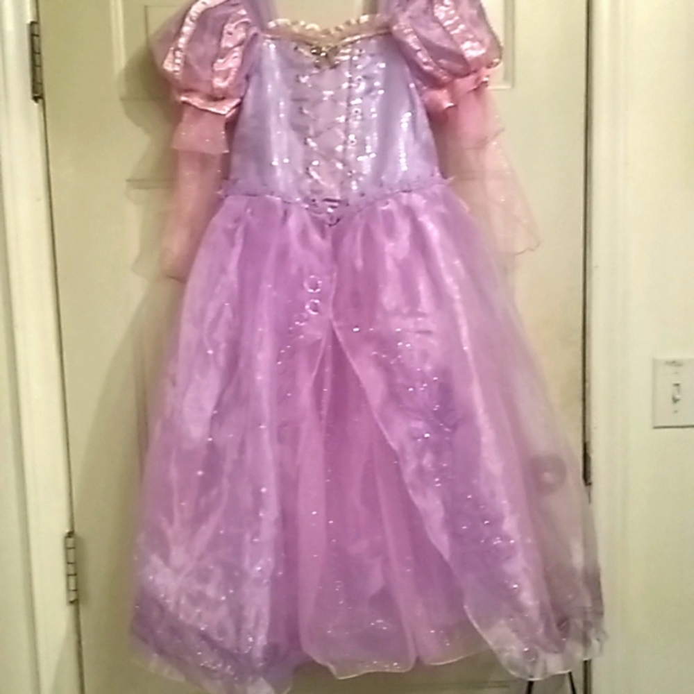 Disney Store princess Rapunzel tangled costume size 7/8 Halloween dress up